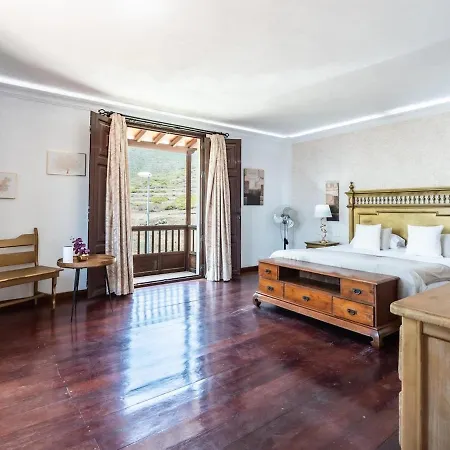 Vila La Rueda Heated Private Pool, Billiard & Bbq