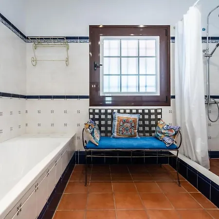 Vila La Rueda Heated Private Pool, Billiard & Bbq
